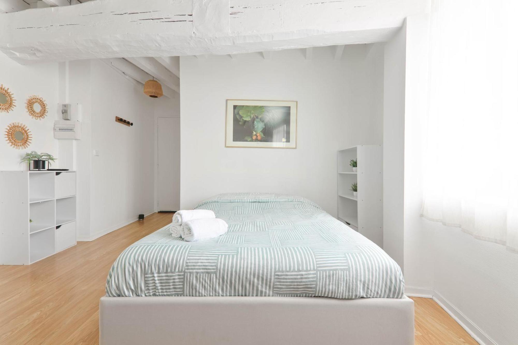 Studio Chaleureux A Etampes, France Bagian luar foto