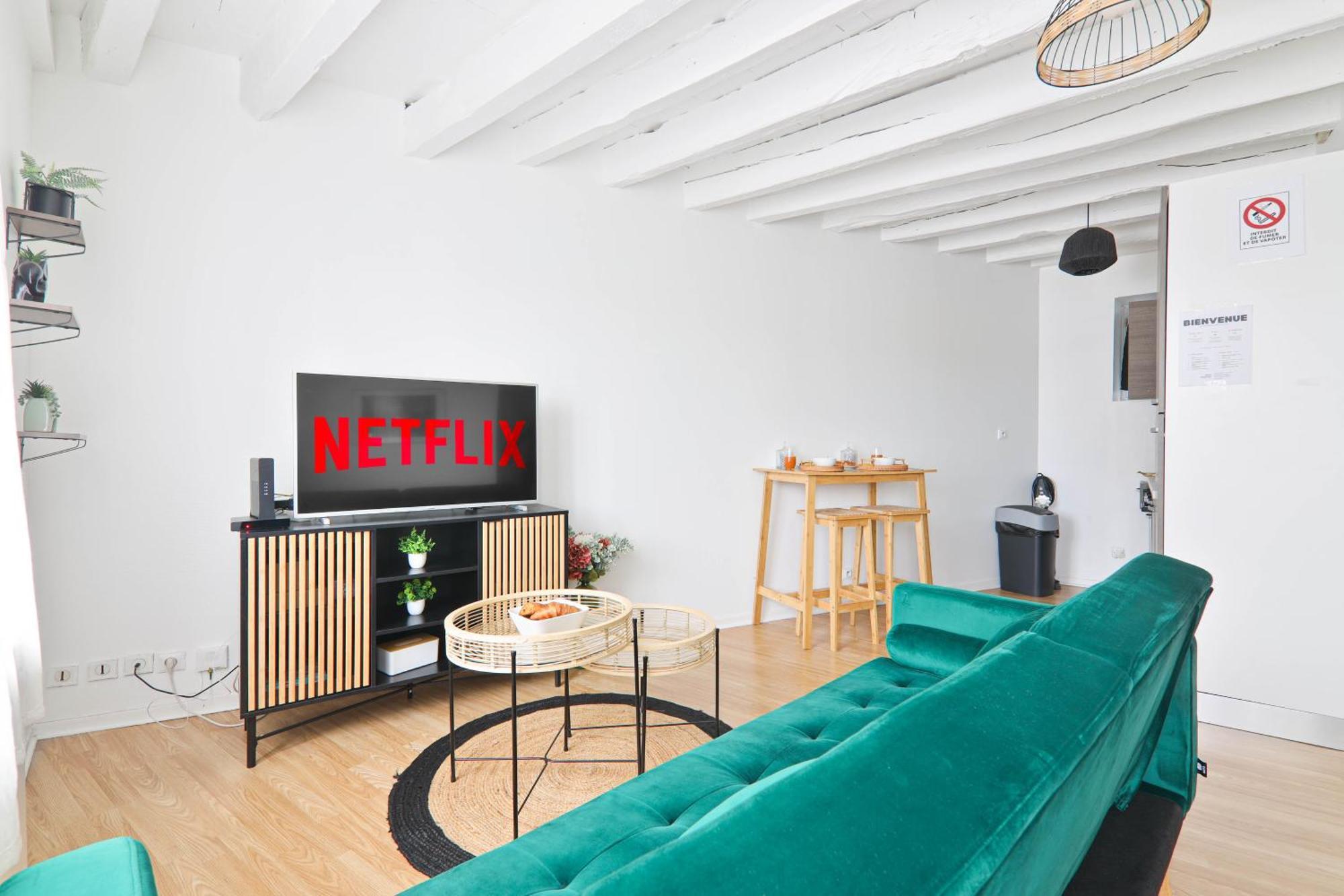 Studio Chaleureux A Etampes, France Bagian luar foto